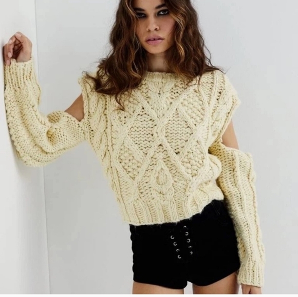 For Love And Lemons Sweaters - NWT For Love And Lemons Andie Cable Knit Cut Out Sweater. Small